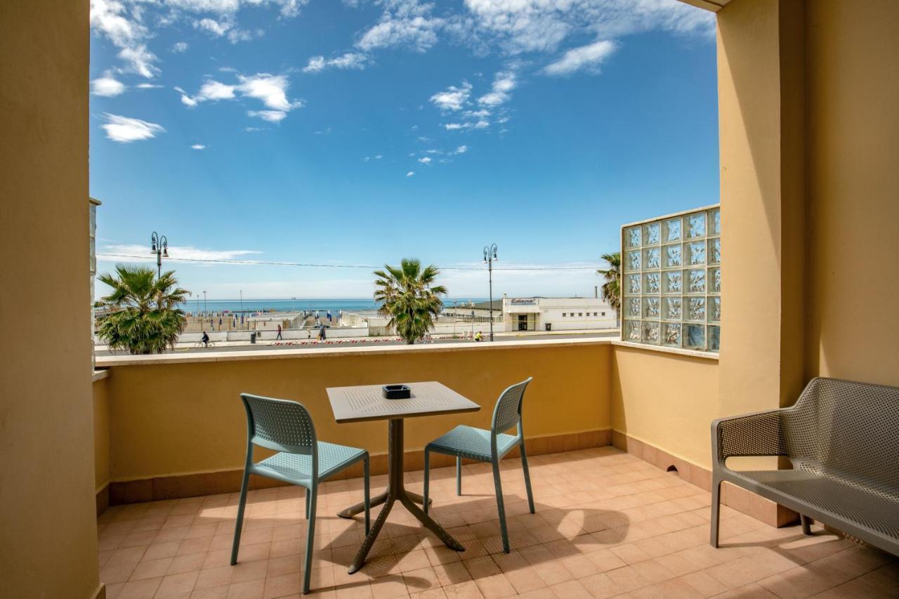 Hotel La Scaletta Lido di Ostia Esterno foto