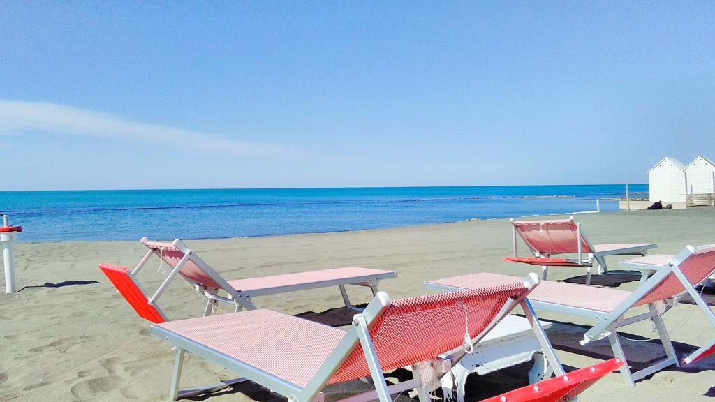 Hotel La Scaletta Lido di Ostia Esterno foto