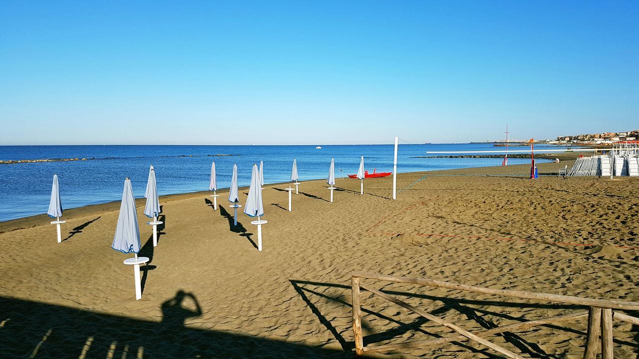 Hotel La Scaletta Lido di Ostia Esterno foto