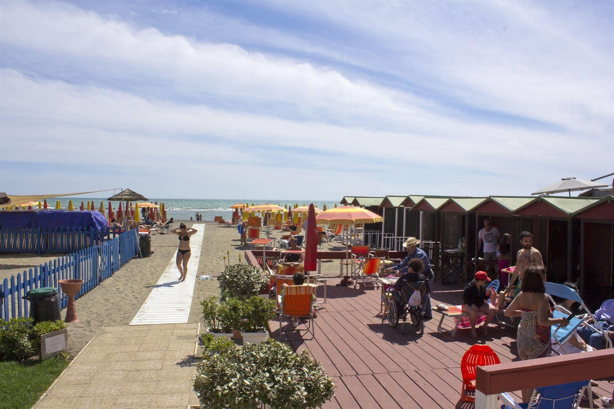 Hotel La Scaletta Lido di Ostia Esterno foto